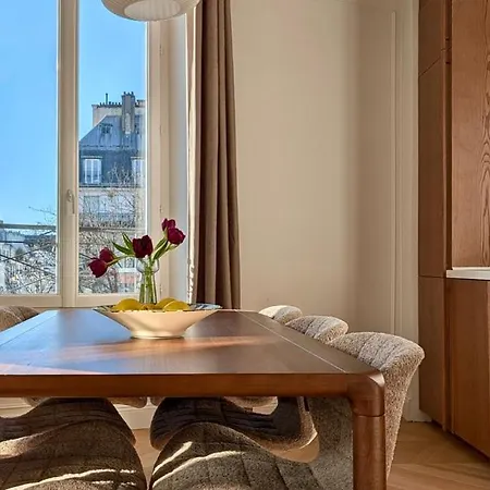 Pick A Flat's In Grands-boulevards - Boulevard Saint-denis * Paris